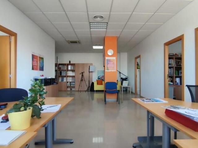 Oficina en alquiler en Rubí