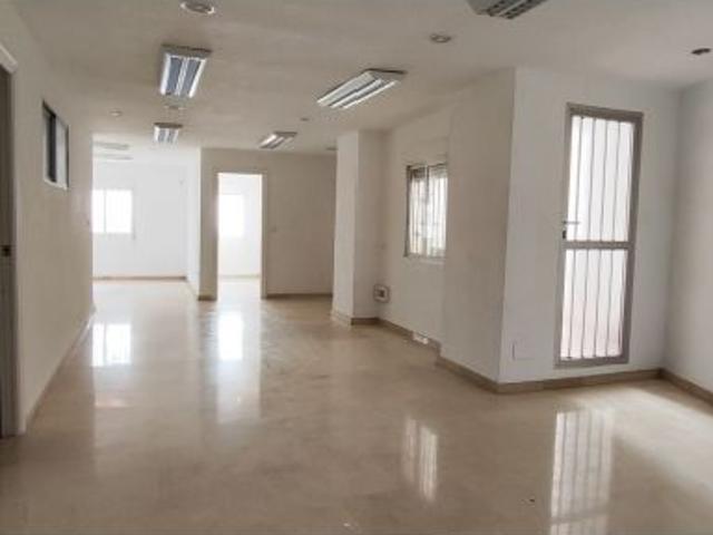 Local Comercial en alquiler en Diputació, l'Alacantí