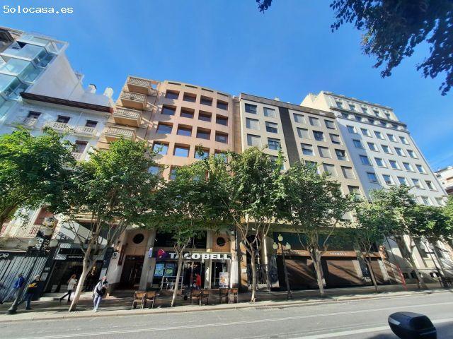 Local Comercial en alquiler en Casco Antiguo - Santa Cruz - Ayuntamiento, l'Alacantí