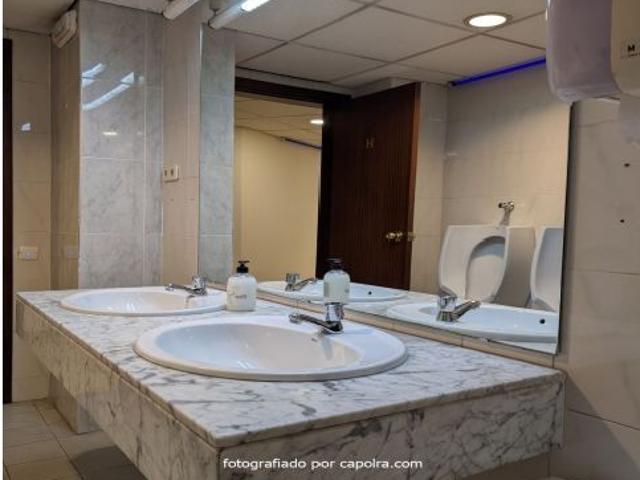 Local Comercial en alquiler en Baix Llobregat, Catalunya