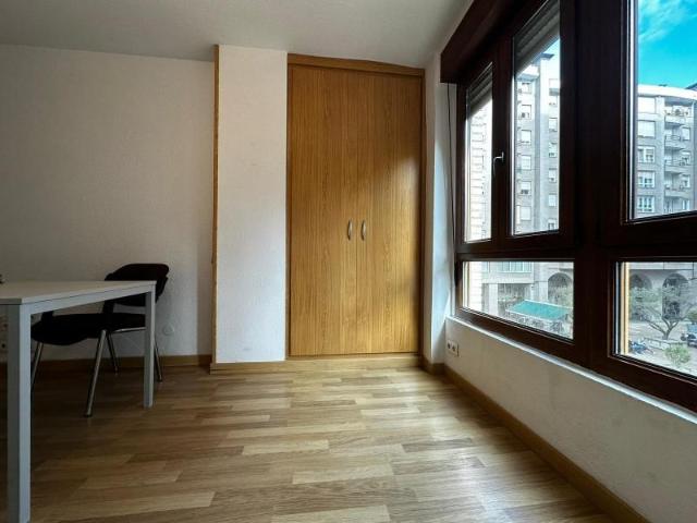 Oficina en alquiler en Perines, Santander