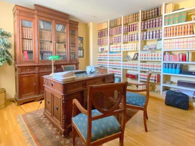 Oficina en alquiler en Casco Antiguo, Sevilla