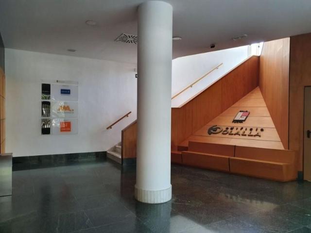Oficina en alquiler en Sevilla, Parque Alcosa