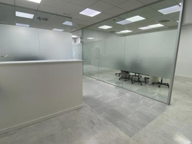 Oficina en alquiler en Triana, Sevilla