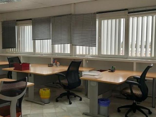 Oficina en alquiler en Distrito Norte, Sevilla