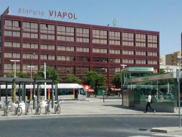 Oficina en alquiler en Sevilla, La Buhaira