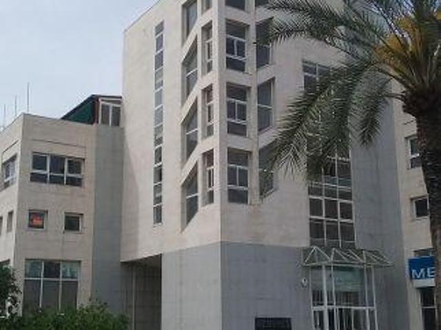 Oficina en alquiler en Distrito Macarena, Sevilla