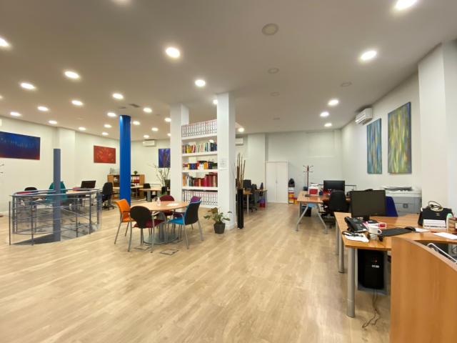 Oficina en alquiler en Madrid, Almenara