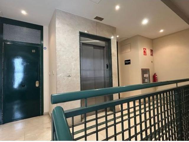 Local Comercial en alquiler en Valencia De Las Torres
