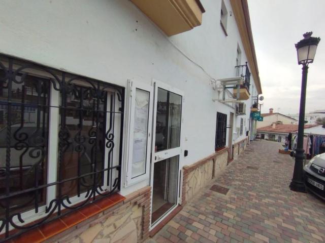 Oficina en alquiler en Viñuela