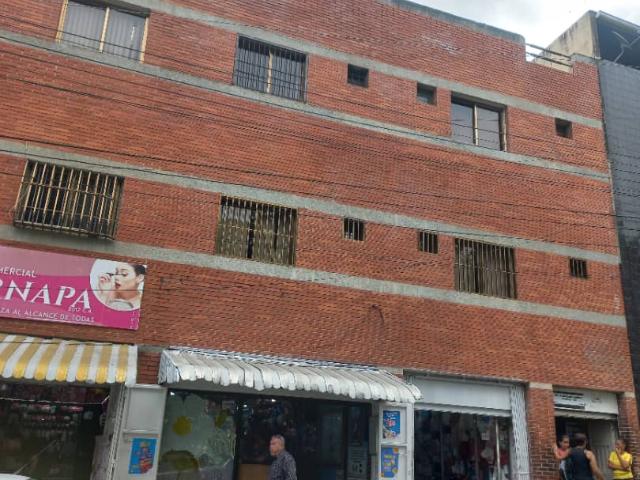 Oficina en alquiler en Vargas