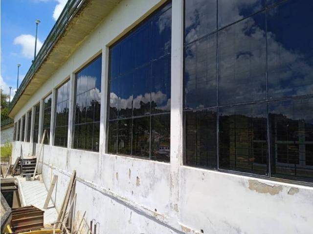 Oficina en alquiler en Francisco Linares Alcántara, Miranda