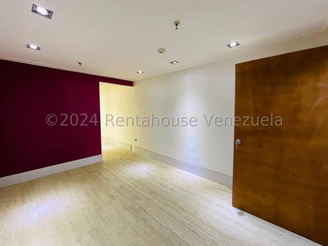 Oficina en alquiler en Girardot, Aragua