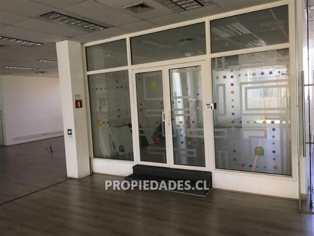 Oficina en Arriendo en Av. Santa María / Calle del Arzobispo