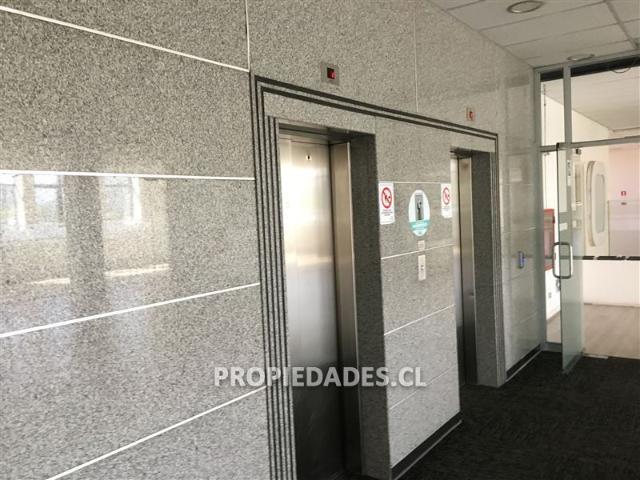 Oficina en Arriendo en Av. Santa María / Calle del Arzobispo