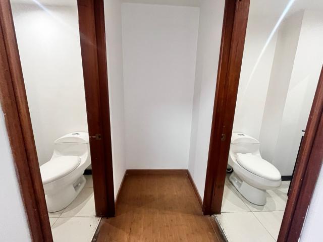 Oficina En Arriendo En Bogota En Antiguo Country A143326
