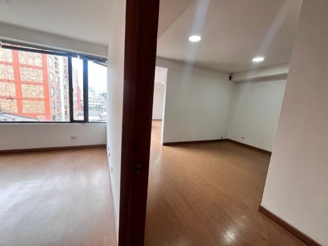 Oficina En Arriendo En Bogota En Antiguo Country A143326