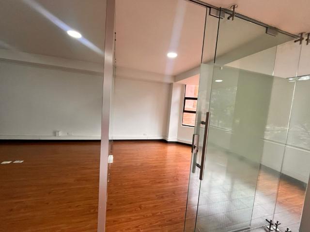 Oficina En Arriendo En Bogota En Antiguo Country A143327