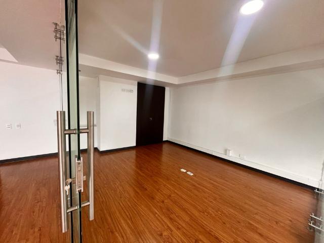 Oficina En Arriendo En Bogota En Antiguo Country A143327