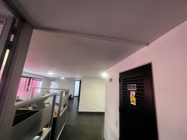 Oficina En Arriendo En Bogota En El Retiro A123006