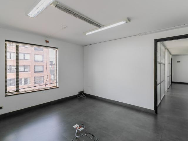 Oficina En Arriendo En Bogota En El Retiro A123006
