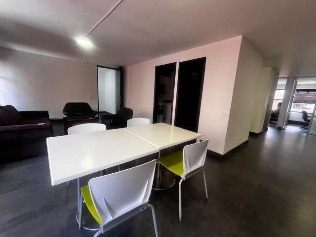 Oficina En Arriendo En Bogota En El Retiro A123006