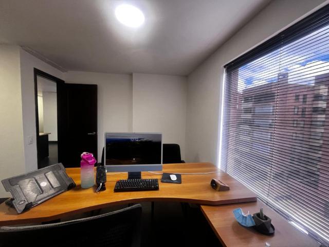 Oficina En Arriendo En Bogota En El Retiro A123006