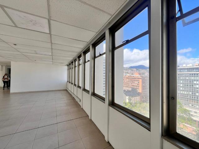 Oficina En Arriendo En Bogota En Las Nieves A124386