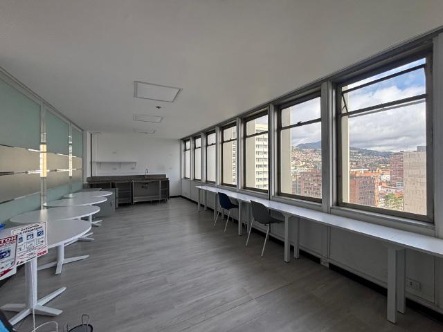 Oficina En Arriendo En Bogota En Las Nieves A271332