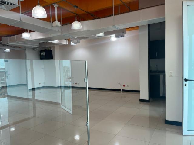 Oficina En Arriendo En Bogota En Molinos Del Norte A123100