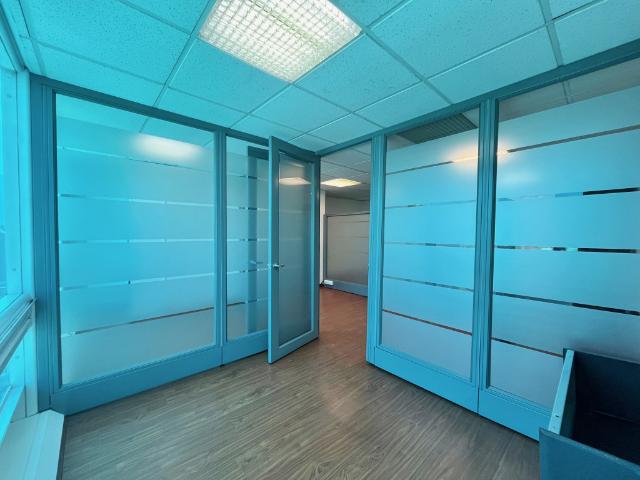 Oficina En Arriendo En Bogota En Santa Barbara Occidental A214249