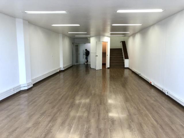Oficina en arriendo en Acevedo, Huíla