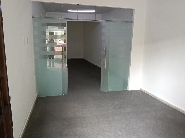 Oficina en arriendo en Centenario, Cali
