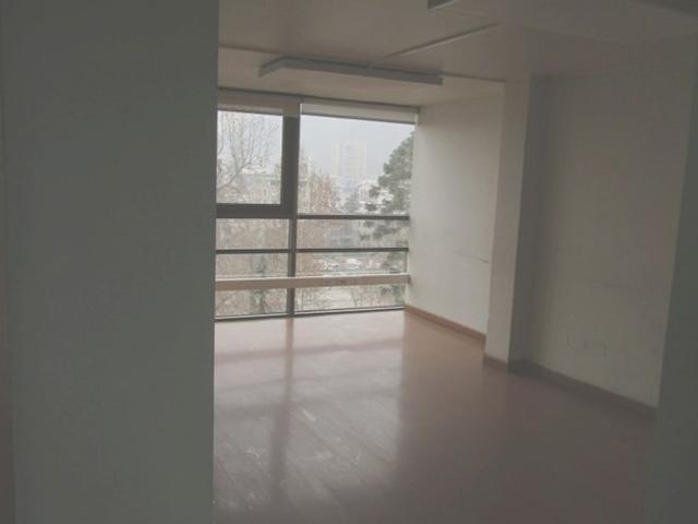 Oficina en Arriendo en esquina Maciver