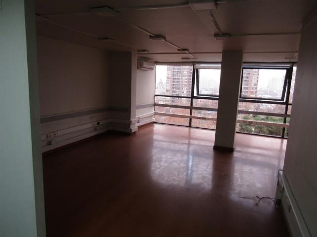 Oficina en Arriendo en esquina Maciver