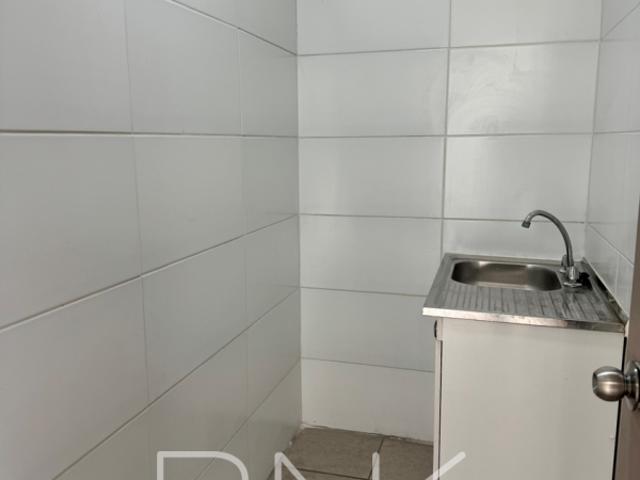 Oficina en Arriendo en Gran Avenida 8520 Paradero 23