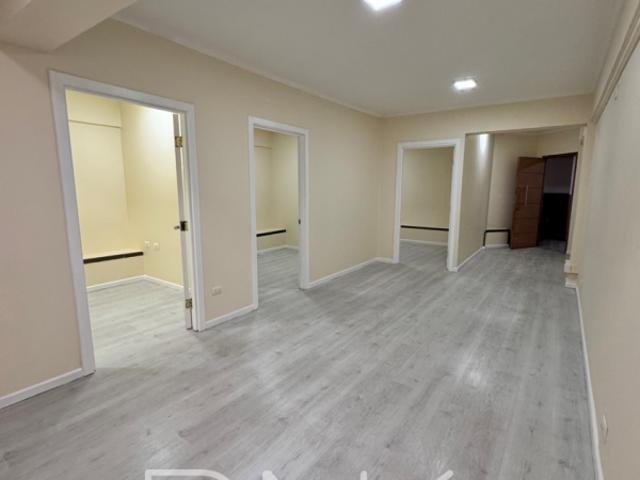 Oficina en Arriendo en Gran Avenida 8520 Paradero 23