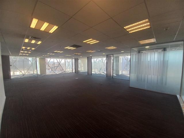 Oficina en Arriendo en Huérfanos con Enrique Mac Iver