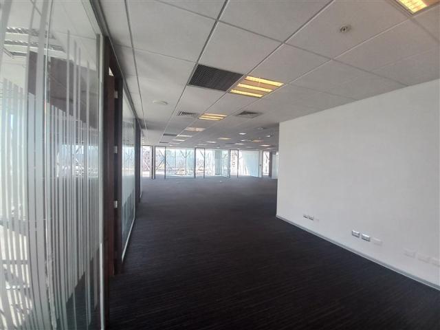 Oficina en Arriendo en Huérfanos con Enrique Mac Iver