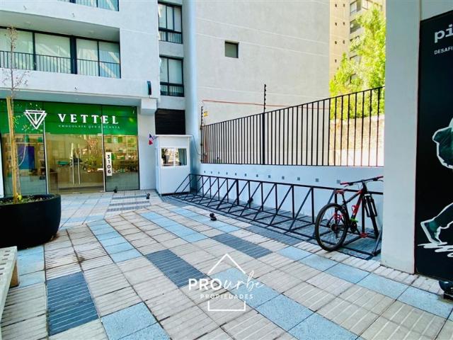 Oficina en Arriendo en Independencia con Santos Dumont