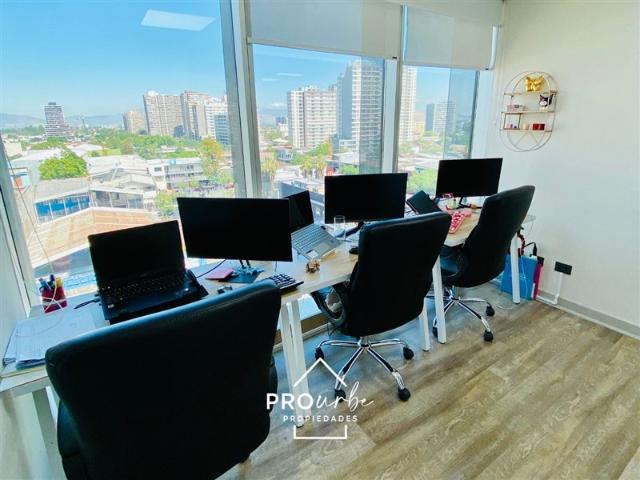 Oficina en Arriendo en Independencia con Santos Dumont