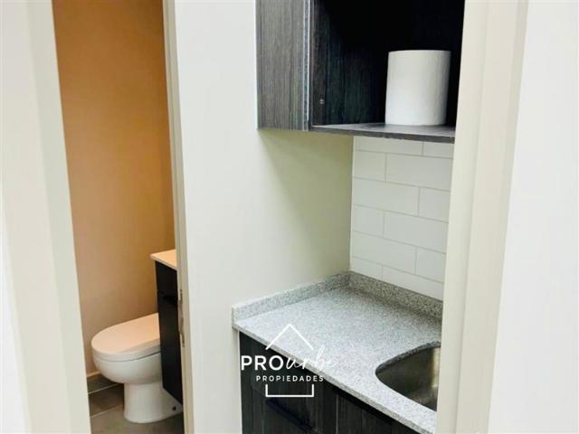 Oficina en Arriendo en Independencia con Santos Dumont