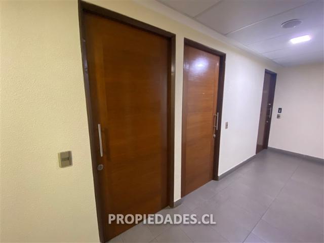 Oficina en Arriendo en Lo Fontecilla con Avda. Las Condes