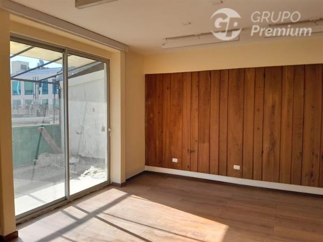 Oficina en Arriendo en matias cousiño con moneda