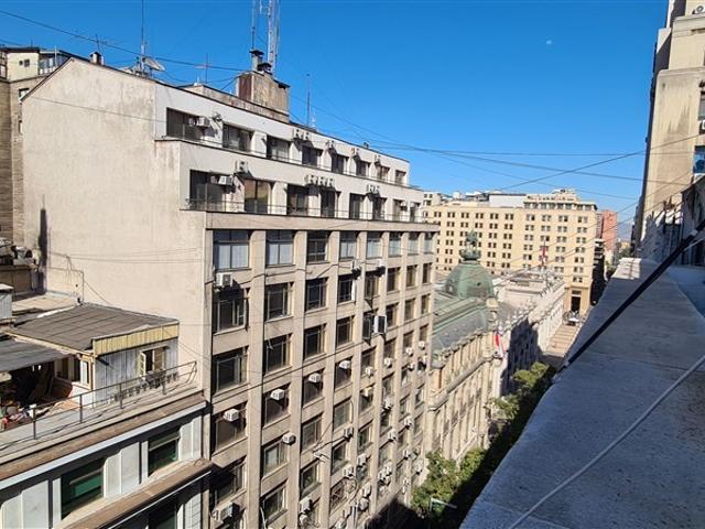 Oficina en Arriendo en Metro Moneda o U. de Chile