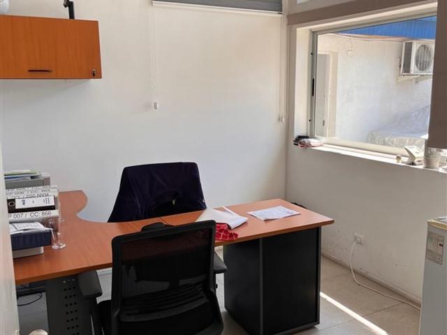 Oficina en Arriendo en Ureta Cox con Santa Rosa