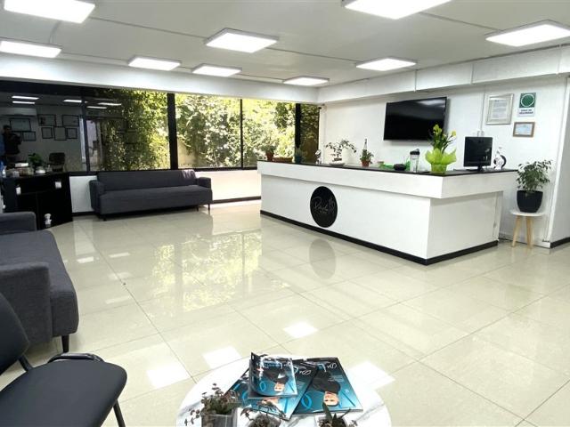 Oficina en Arriendo en Pérez Valenzuela con Antonio Bellet