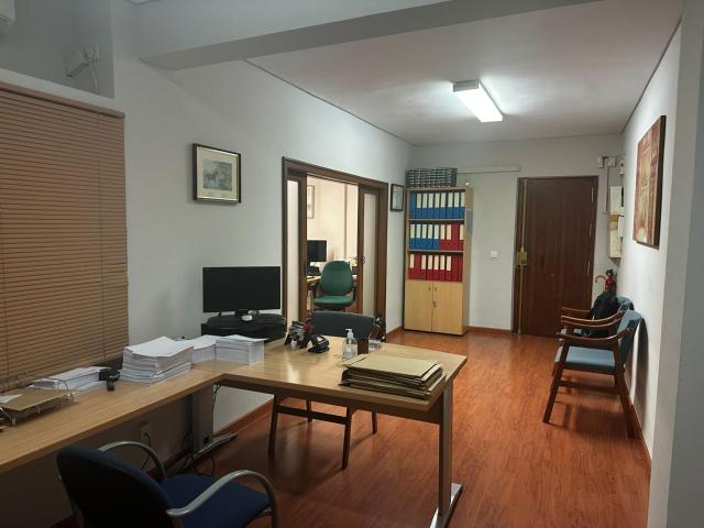 Oficina en venta en Distrito Centro, Córdoba
