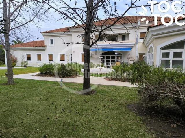 Oficina en venta en Algarrobal, Metropolitana