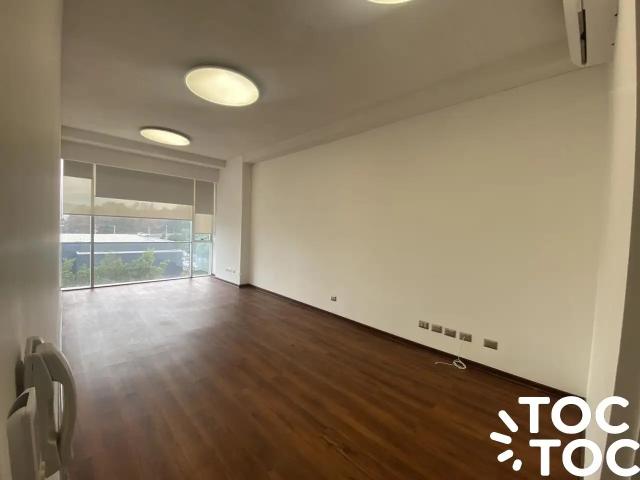 Oficina en venta en Algarrobal, Metropolitana